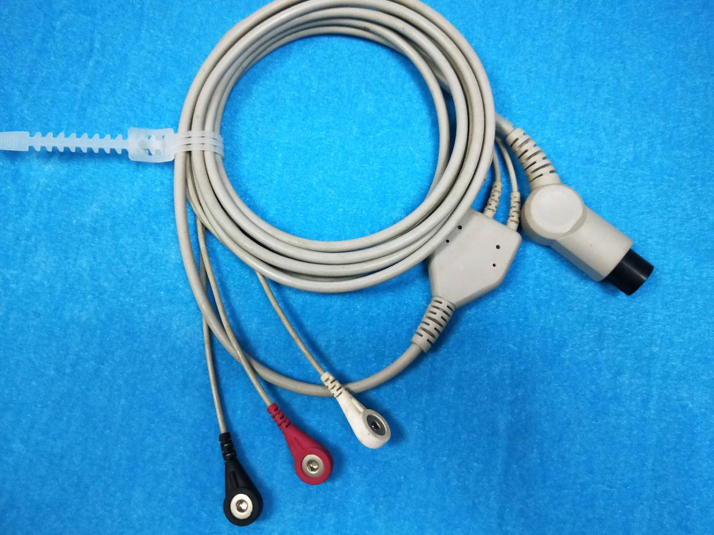 Medical equipment wire harness